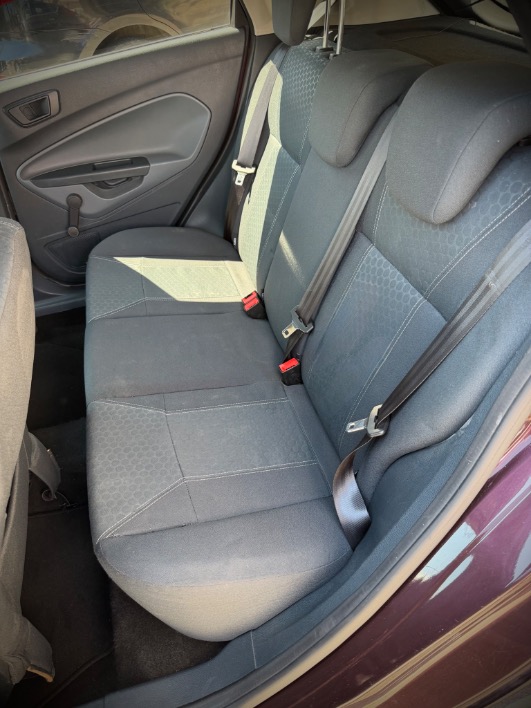 Ford Fiesta 1.4 TDCi Titanium - immagine 6