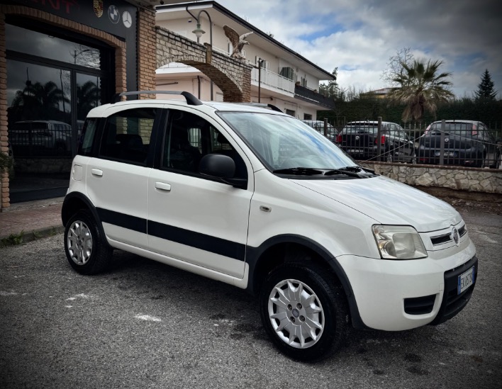 Fiat Panda 1.3 JTD Climbing 4x4 - immagine 1