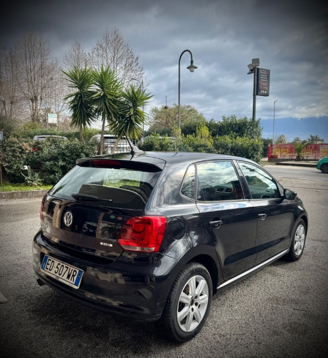 Volkswagen Polo 1.4 BiFuel Highline - immagine 2