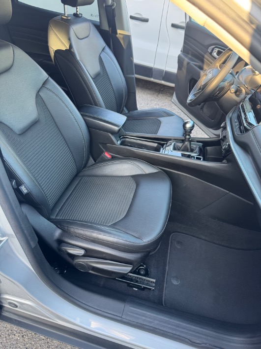 Jeep Compass 1.6 Multijet II 2WD Limited - immagine 9