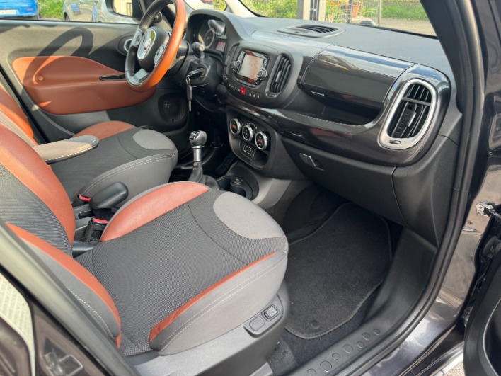 Fiat 500L 2016 1.6 mjt Trekking 120cv Euro 6 - immagine 14