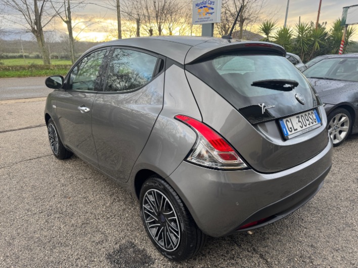 Lancia Ypsilon Ypsilon III 1.0 hybrid Silver -- PROMOZIONE -- - immagine 6