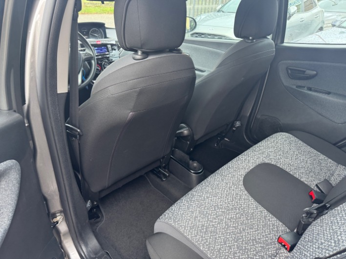 Lancia Ypsilon Ypsilon III 1.0 hybrid Silver -- PROMOZIONE -- - immagine 3