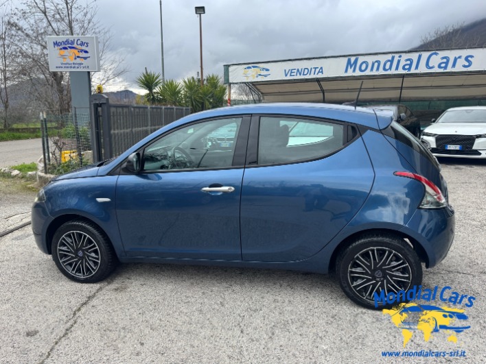 Lancia Ypsilon III 2021 1.0 firefly hybrid Gold s - immagine 8