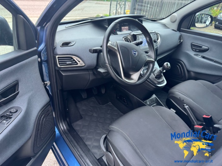 Lancia Ypsilon III 2021 1.0 firefly hybrid Gold s - immagine 9