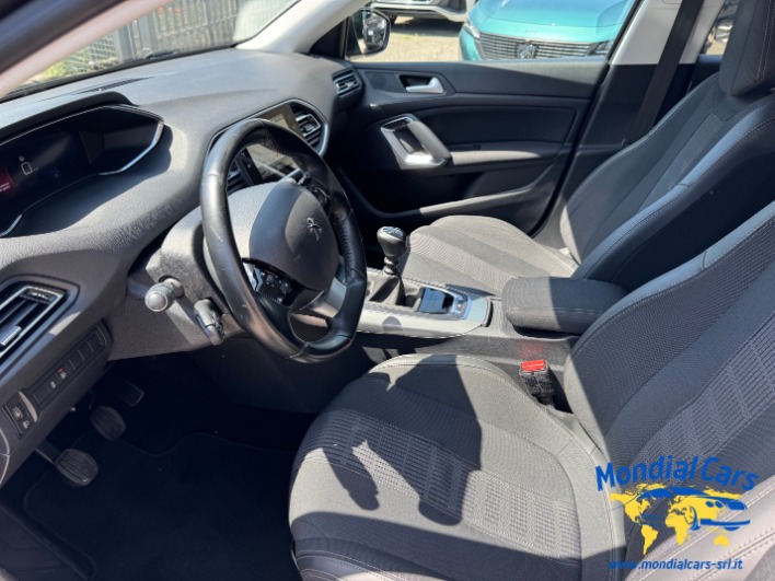 Peugeot 308 II 2018 5p 1.5 bluehdi Active Business 12/2020 - immagine 12