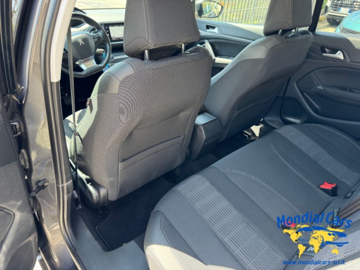Peugeot 308 II 2018 5p 1.5 bluehdi Active Business 12/2020 - immagine 13