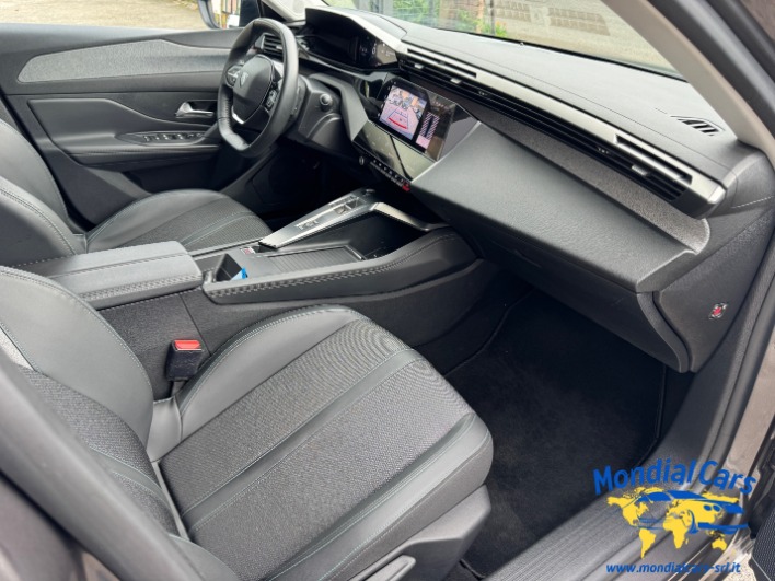 Peugeot 308 III 2022 SW SW 1.5 bluehdi Allure s - immagine 12