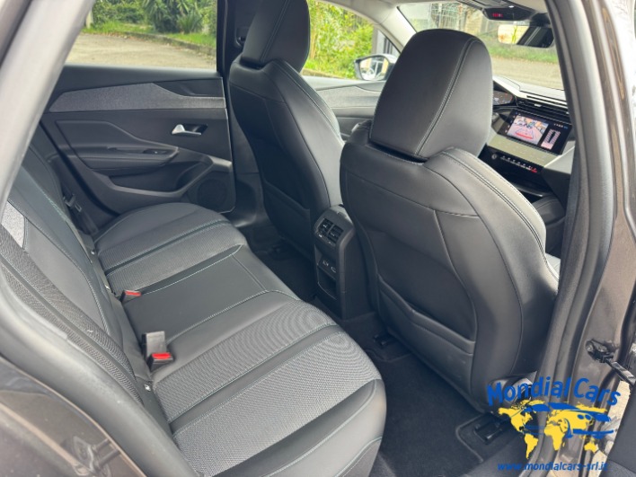 Peugeot 308 III 2022 SW SW 1.5 bluehdi Allure s - immagine 13