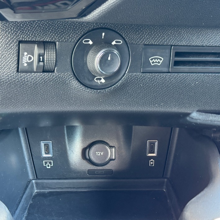 DS AUTOMOBILES DS7 CROSSBACK 1.5 BLUEHDI PERFORMANCE LINE 130 CV - immagine 13