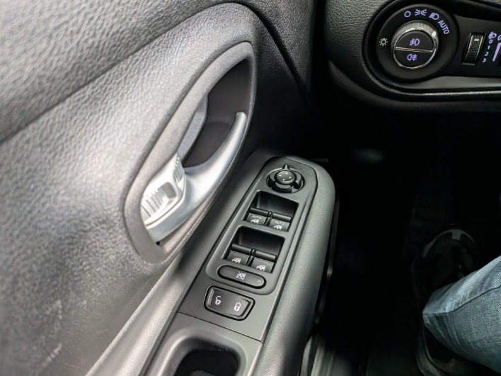 Renegade 2019 1.6 mjt Limited 2wd 130cv - immagine 9