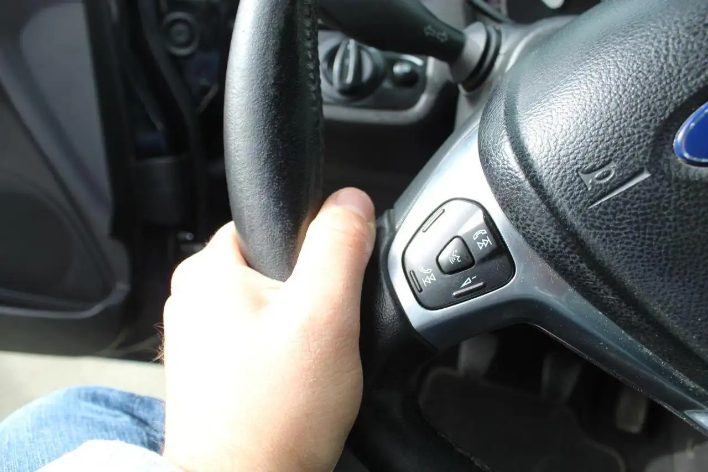 Ford Fiesta 1.4 5p. Bz. GPL Titanium - immagine 5