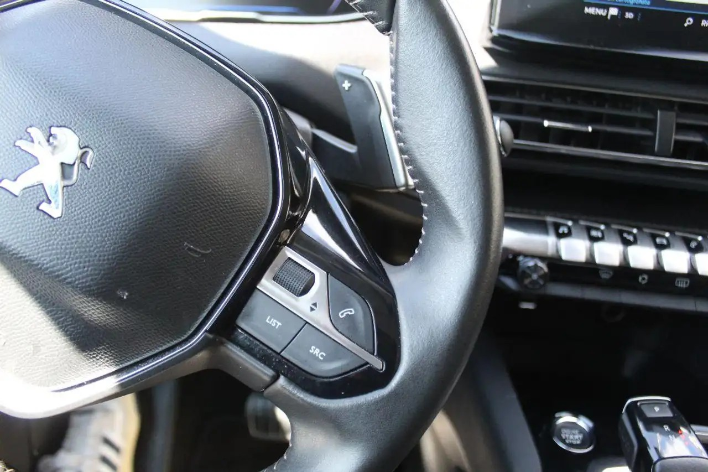 Peugeot 3008 BlueHDi 130 EAT8 S&S Business - immagine 3