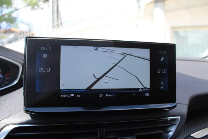 Peugeot 3008 BlueHDi 130 EAT8 S&S Business - immagine 1