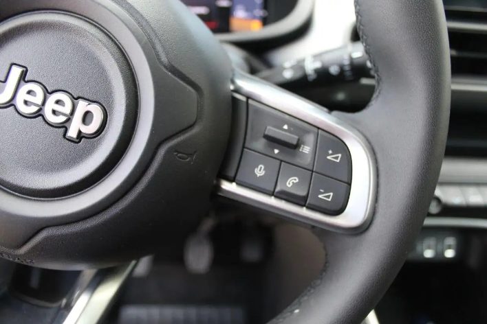 Jeep Avenger 1.2 Turbo 100 CV Summit - immagine 2