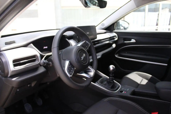 Jeep Avenger 1.2 Turbo 100 CV Summit - immagine 6