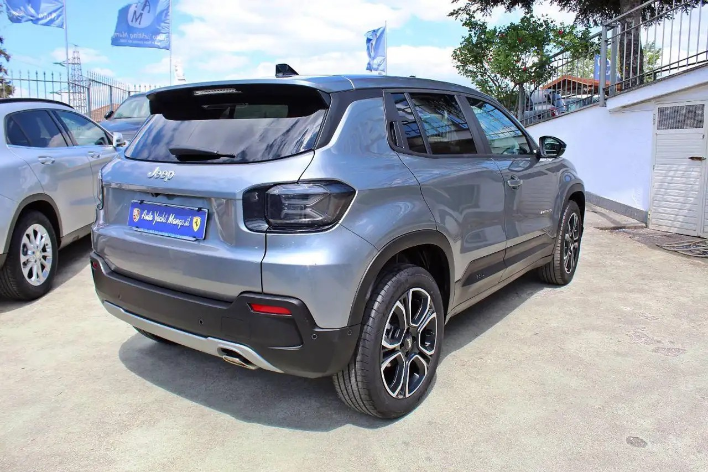 Jeep Avenger 1.2 Turbo 100 CV Summit - immagine 11