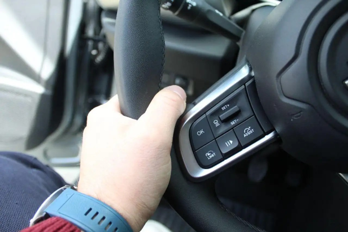 Jeep Avenger 1.2 Turbo 100 CV Summit - immagine 3