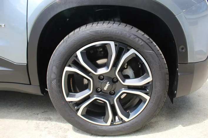 Jeep Avenger 1.2 Turbo 100 CV Summit - immagine 12