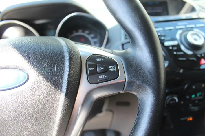 Ford EcoSport 1.0 EcoBoost 125 CV Titanium S - immagine 2