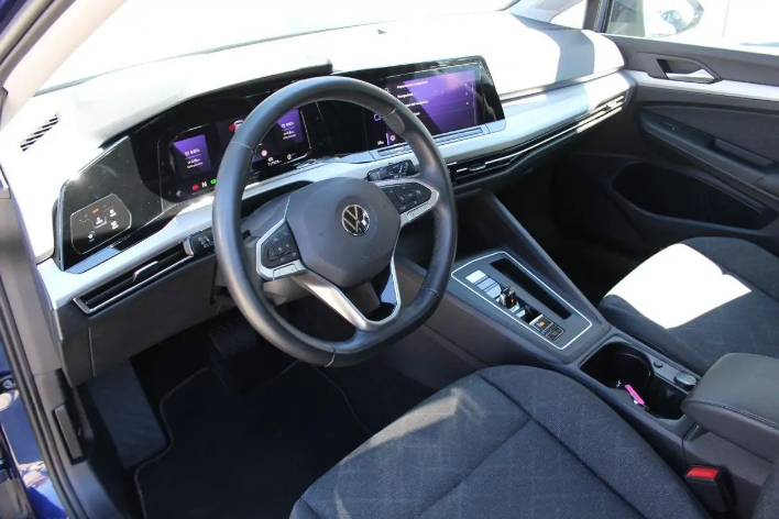 Volkswagen Golf VIII 1.0 etsi evo Life 110cv dsg - immagine 6