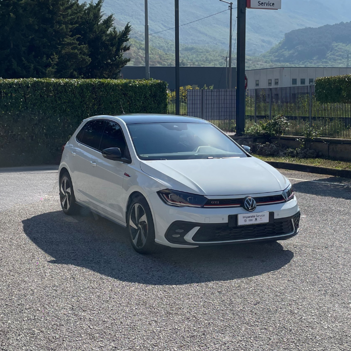 Volkswagen Polo 2.0 TSI GTI DSG 152KW/207CV - immagine 3