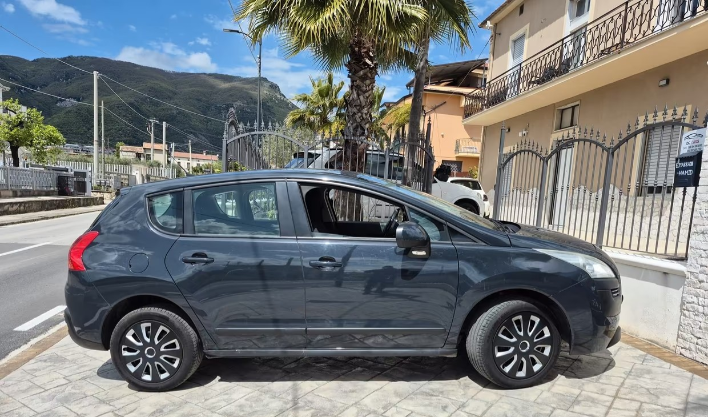 Peugeot 3008 1.6 HDi 110CV Premium - immagine 10