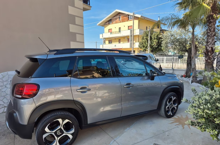 Citroen C3 Aircross BlueHDi 100 S&S Live - immagine 9