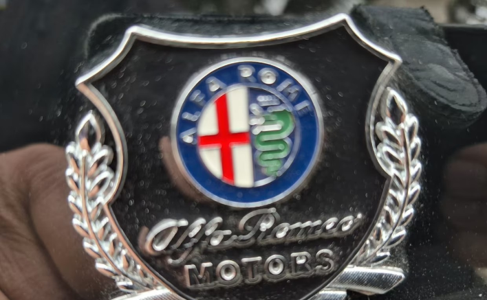 Alfa Romeo MiTo 1.3 JTDm 85 CV S&S Distinctive - immagine 4