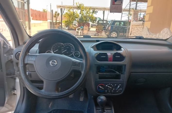 Alfa Romeo MiTo 1.3 JTDm 85 CV S&S Distinctive - immagine 11