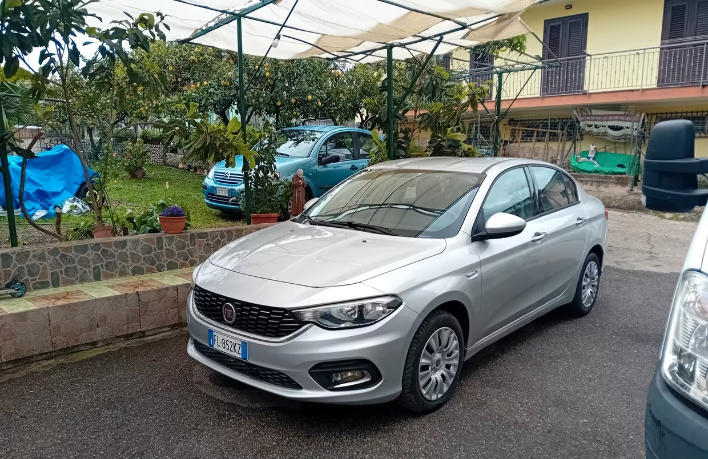 Fiat Tipo 1.6 Mjt 4 porte Lounge - immagine 6