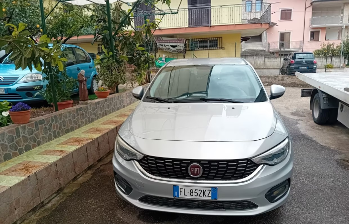 Fiat Tipo 1.6 Mjt 4 porte Lounge - immagine 8