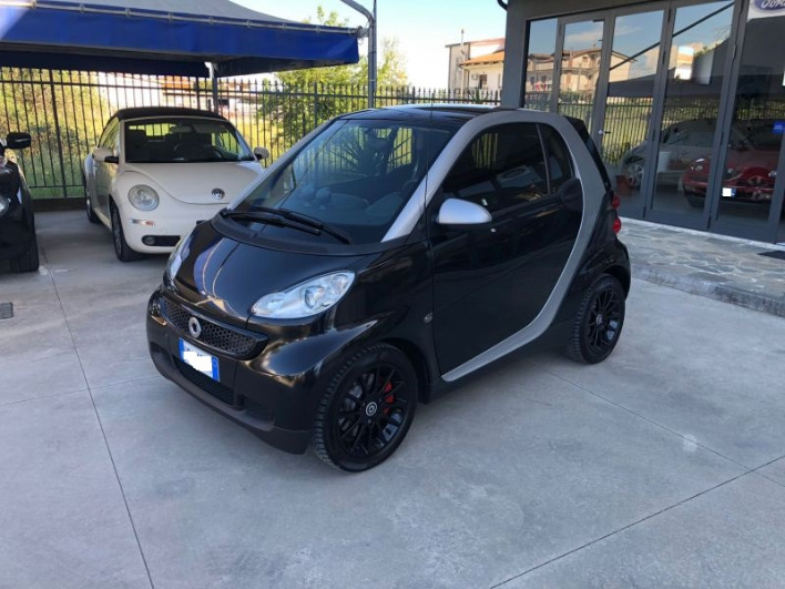 Smart ForTwo 800 CDi Automatica anno 2010 - immagine 3