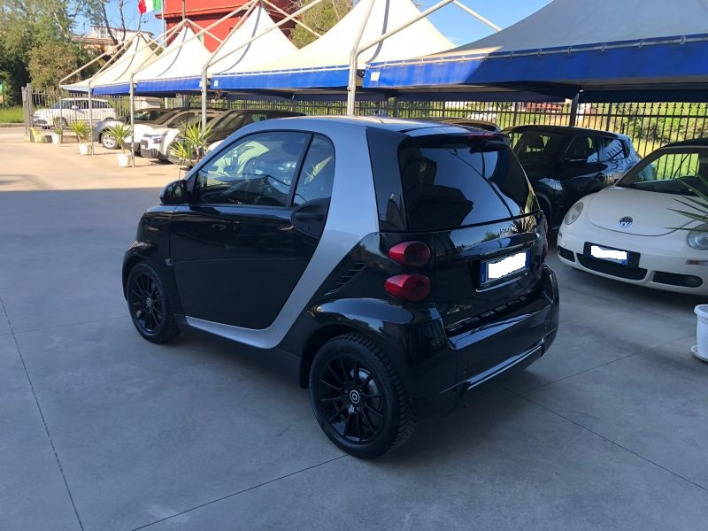 Smart ForTwo 800 CDi Automatica anno 2010 - immagine 4