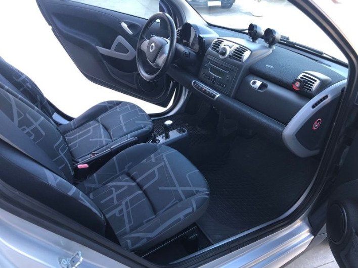 Smart ForTwo 800 CDi Automatica anno 2010 - immagine 7