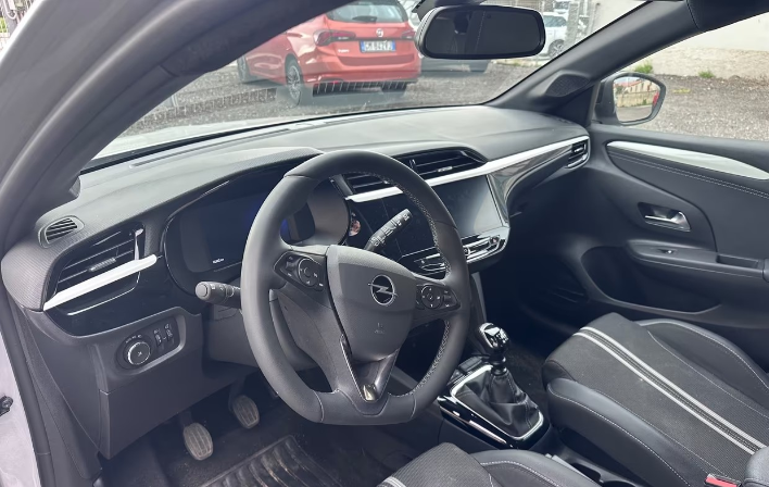 Opel Corsa 1.2 100 CV GS - immagine 6