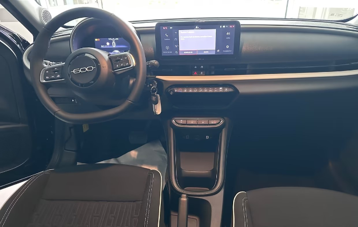 Fiat 600 Hybrid 110 CV DCT MHEV La Prima II - immagine 6