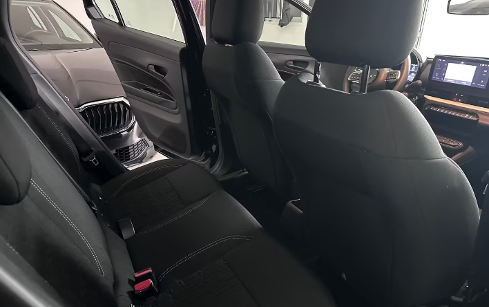 Fiat 600 Hybrid 110 CV DCT MHEV La Prima II - immagine 7