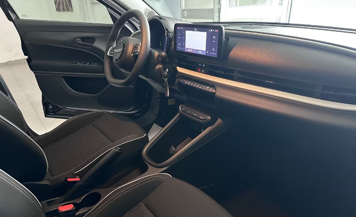 Fiat 600 Hybrid 110 CV DCT MHEV La Prima II - immagine 9