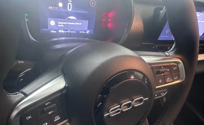 Fiat 600 Hybrid 110 CV DCT MHEV La Prima II - immagine 11