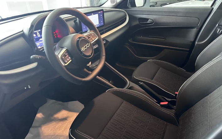 Fiat 600 Hybrid 110 CV DCT MHEV La Prima II - immagine 2