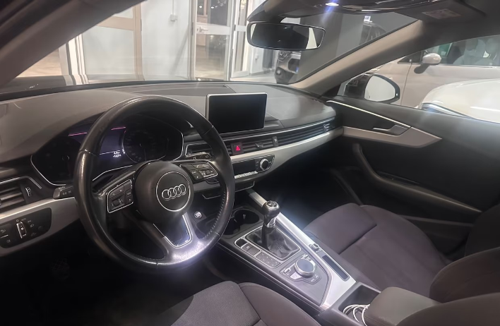Audi A4 2.0 TDI 190 CV S Line - immagine 4