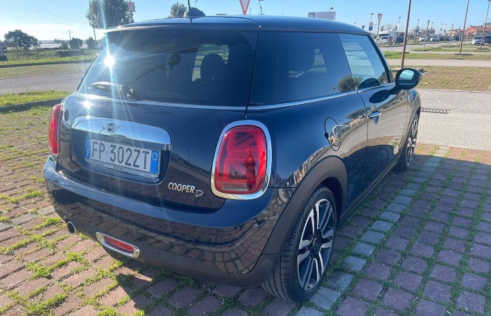Mini 1.5 Cooper D Hype - immagine 6
