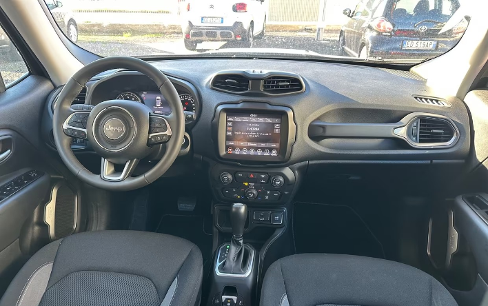 Jeep Renegade 1.5 Turbo T4 MHEV Limited - immagine 5