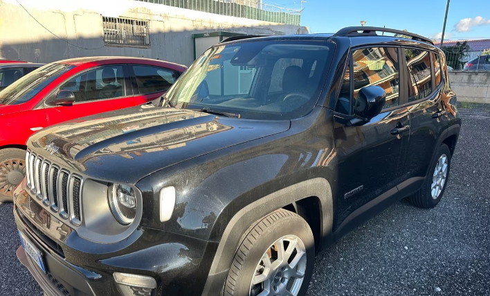 Jeep Renegade 1.5 Turbo T4 MHEV Limited - immagine 14