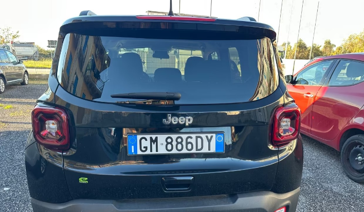 Jeep Renegade 1.5 Turbo T4 MHEV Limited - immagine 12