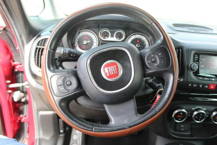 Fiat 500L 1.6 Multijet 105 CV Trekking - immagine 5