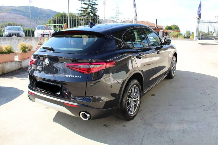 Alfa Romeo Stelvio 2.2 T.diesel 210 CV AT8 Q4 Super - immagine 12