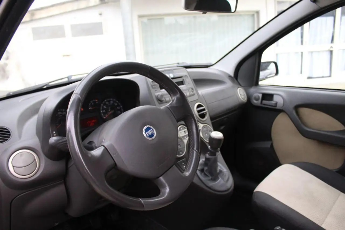 Fiat Panda 1.3 MJT 16V 4x4 Cross - immagine 7
