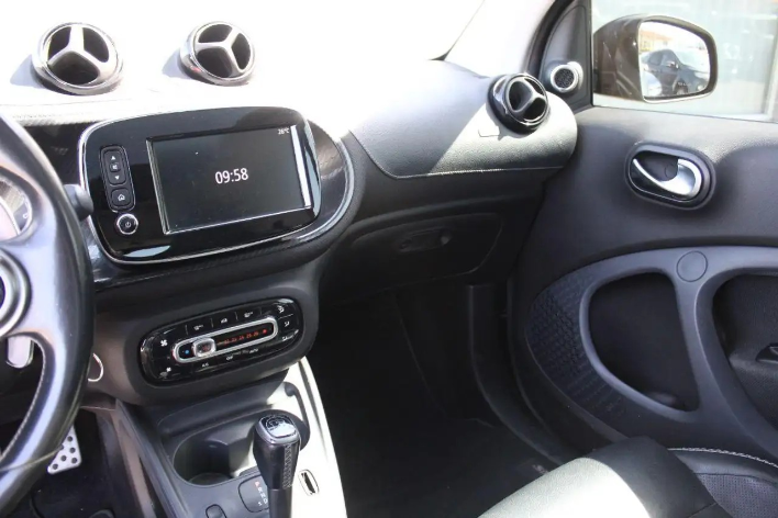 smart forTwo BRABUS 0.9 Turbo twinamic Xtreme - immagine 3